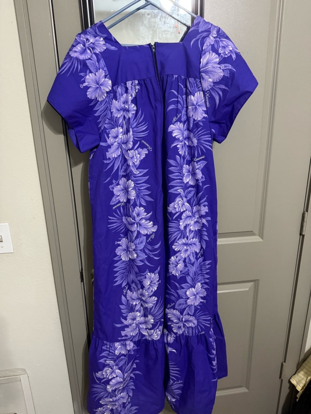 Purple Floral Hawaiian Aloha Dress - Picture 3 of 4